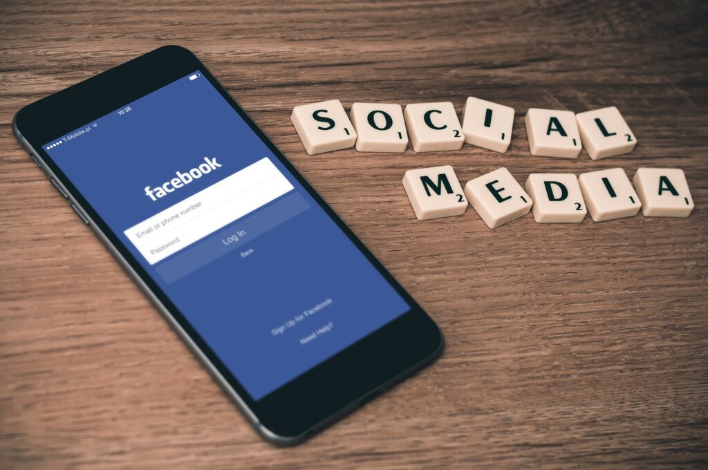 smartphone showing air conditioner timer setting app